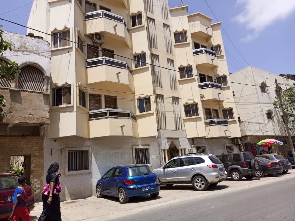 Immeuble R+3 commercial à vendre à Derklé – Forte rentabilité locative