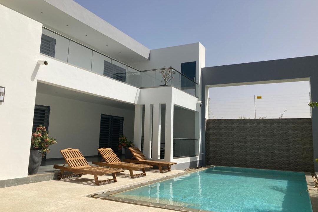 inbound8879885135321358907