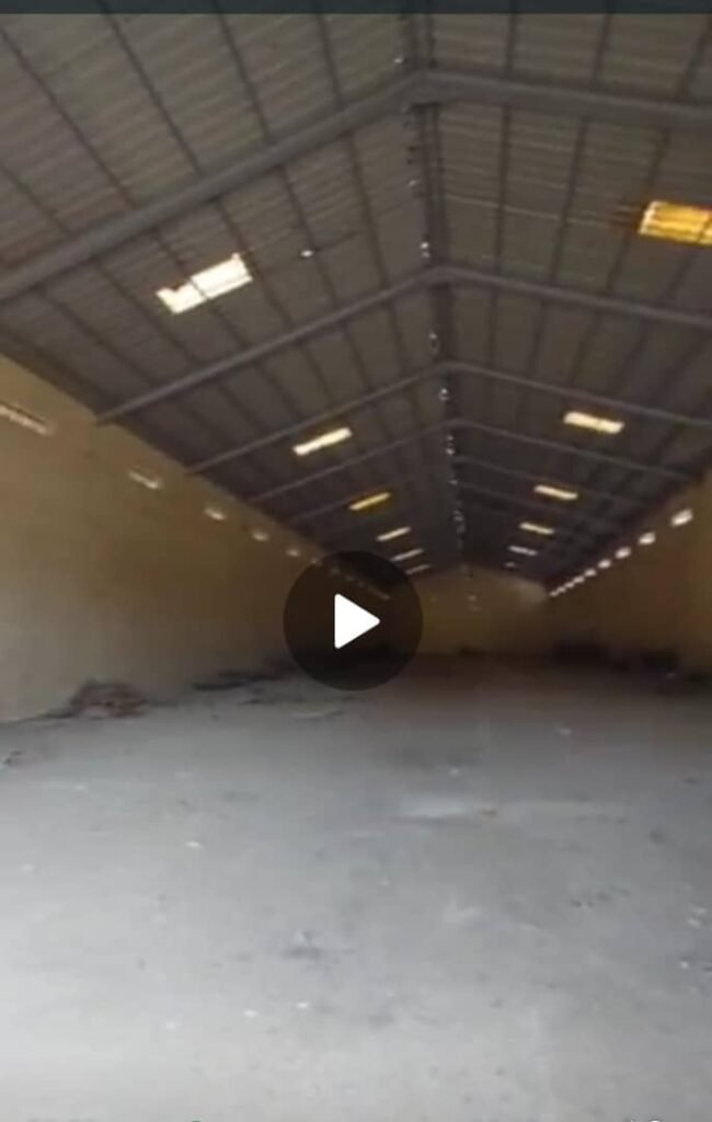 Commerce à Louer Dakar 2600m2