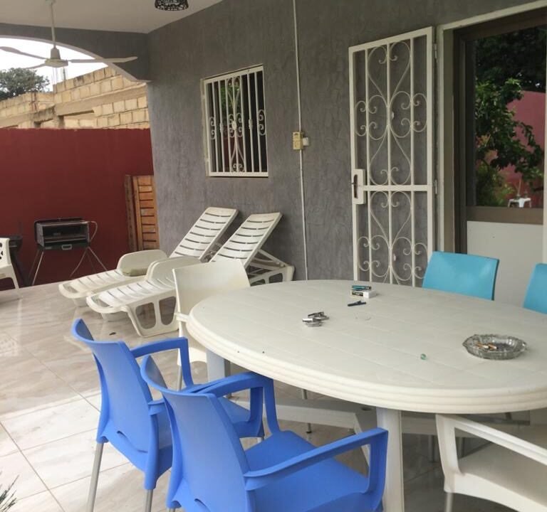 villa à louer à mbour 12
