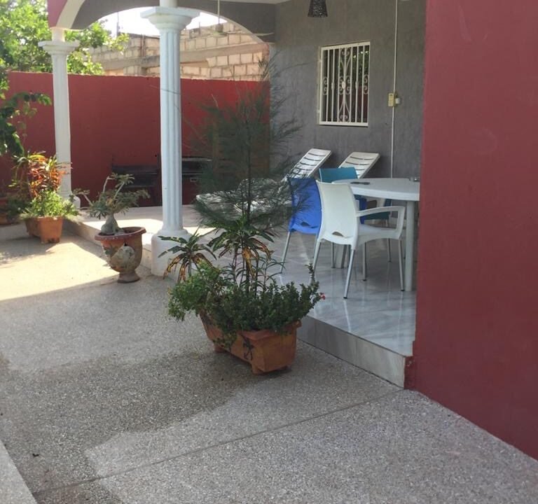villa à louer à mbour 16