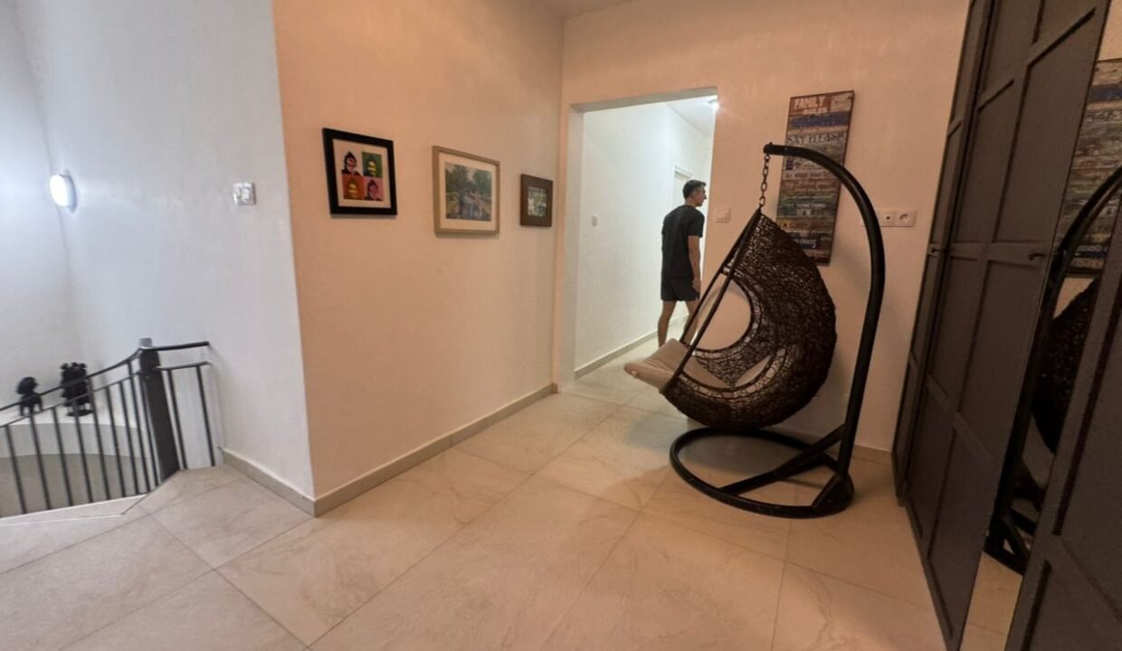 513337